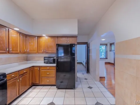 4460 Itaska St, Saint Louis, MO 63116