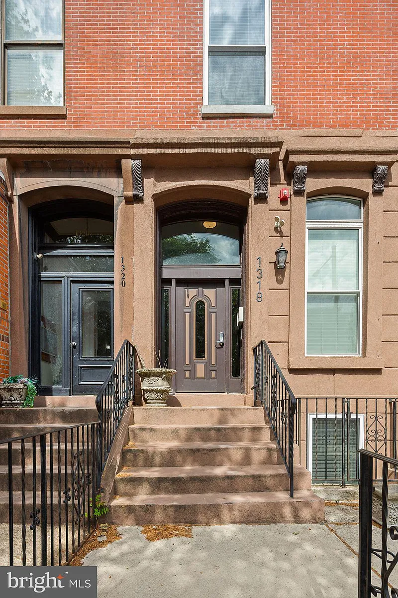 Building Photo - 1318 S Broad St #1F
