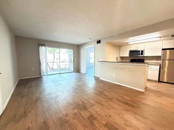 Glenbrooke Apartments, 8121 45th Ct E #8115-2, Sarasota, FL 34243