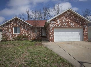 3635 W Dover St, Springfield, MO 65802