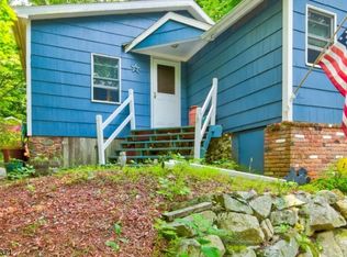 1 Ka Ton Nah Trl, Andover, NJ 07821