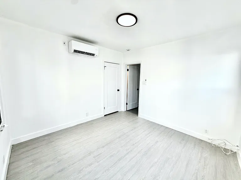 328 N Kingsley Dr #338-3/4 — Photo 6