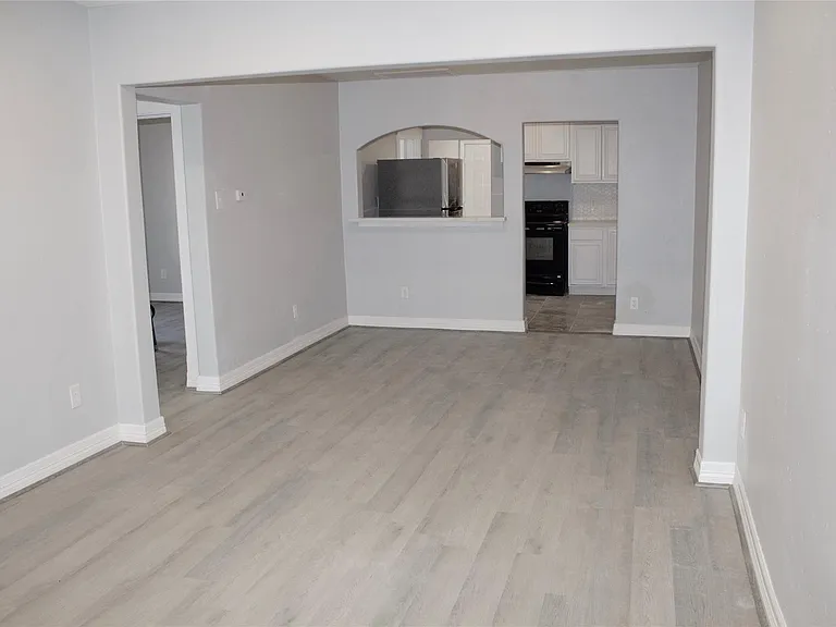 3314 Holman St — Photo 10