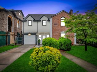 2905 Parsons Blvd, Flushing, NY 11354