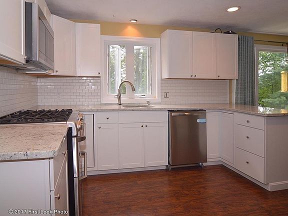 4th image of 27 Winnisquam Dr