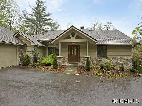 1st image of 205 Shadybrook Trl