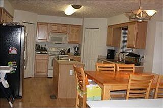 2nd image of 200 Scarlet Oak Dr