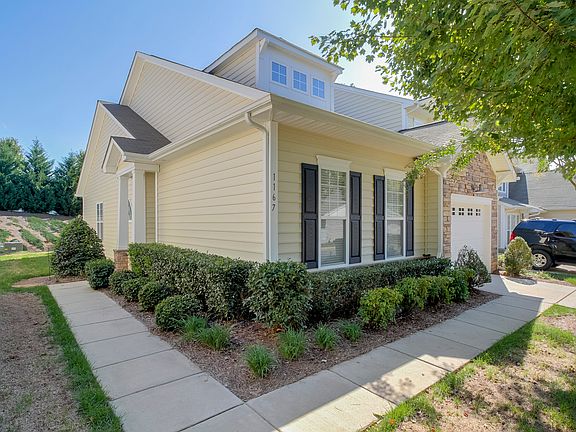 2nd image of 1167 Crown Vista Drive