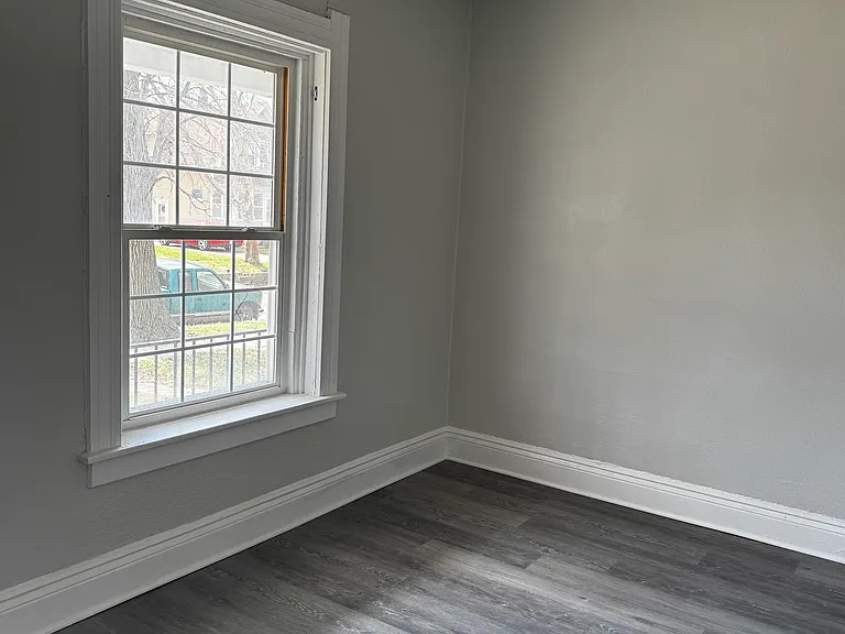 1352 Prospect Ave — Photo 12