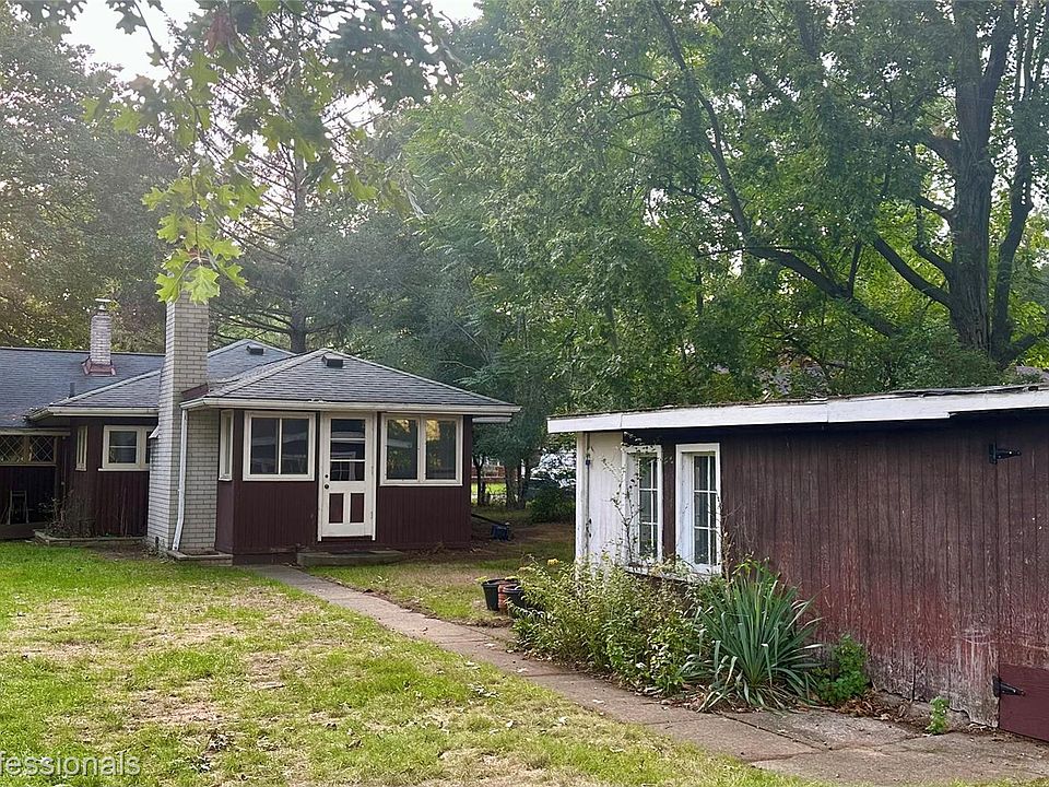 21776 Fairway Dr, photo 4