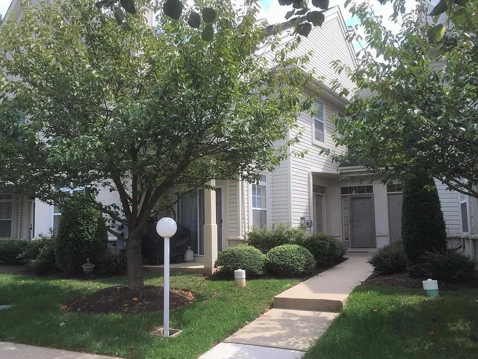 409 Dresher Woods Dr