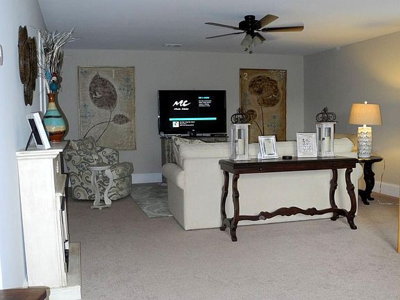4th image of 1264 Stella Ct
