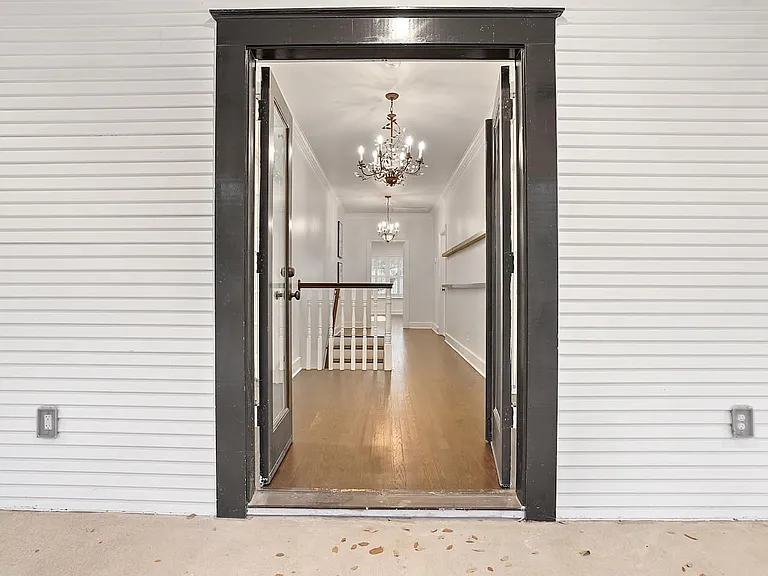 1802 Brackenridge St — Photo 24