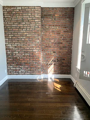 Rented by Trion Real Estate Management | media 8