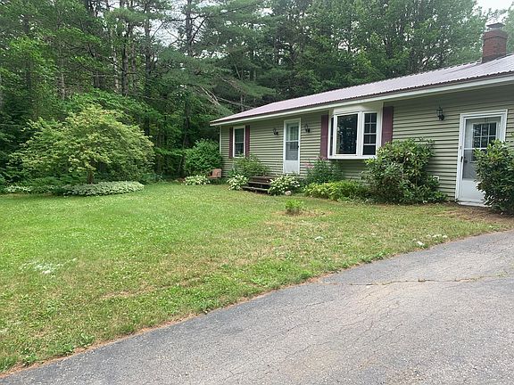 3rd image of 145 Lakeview Lane