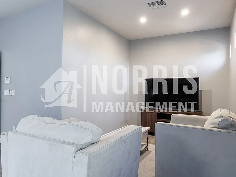 311 W Blue Lagoon Dr — Photo 51