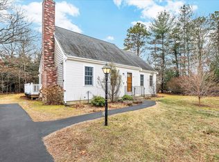16 Mockingbird Lane, Marstons Mills, MA 02648