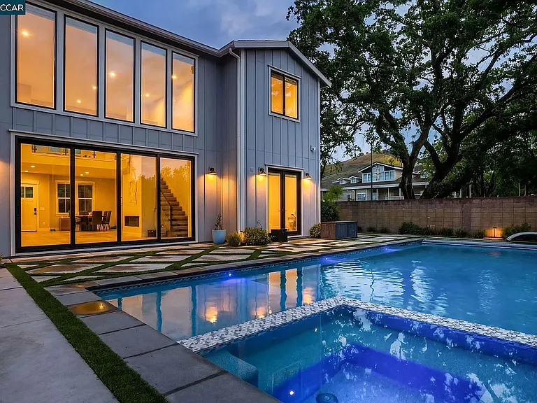 226 Akabane Ln — Photo 55