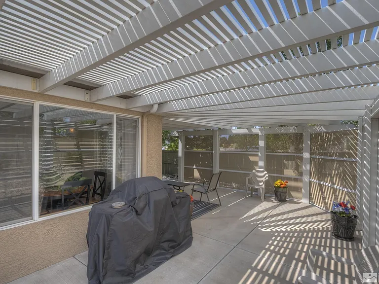 10695 Vista Bonita Ln — Photo 22