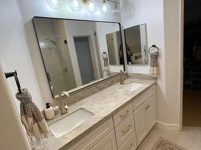 1093 S Positano Ave — Photo 8