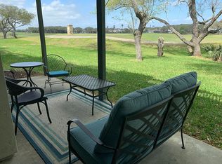 302 Saint Andrews St #B-101, Rockport, TX 78382