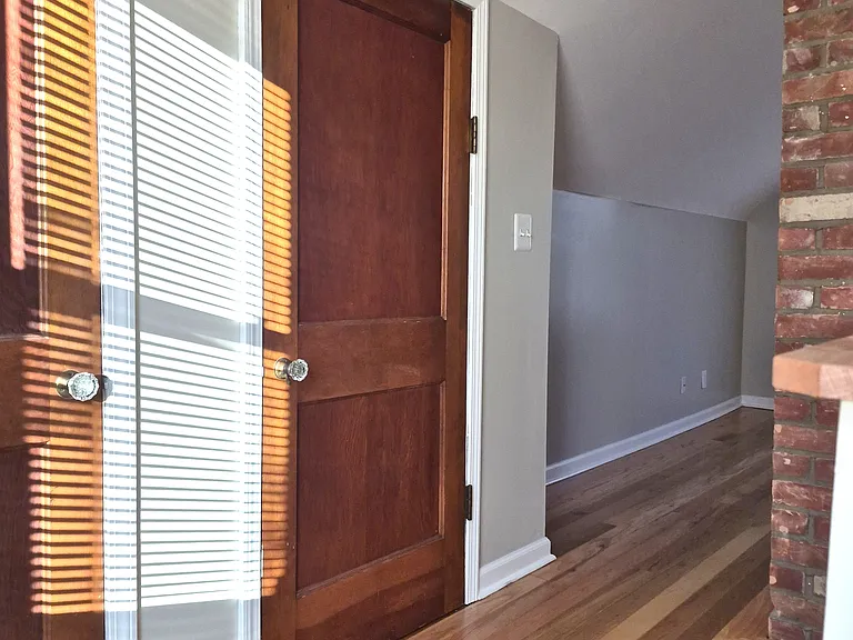 1069 Mulberry St — Photo 11