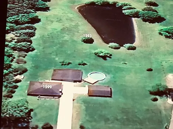 1593 Irvin Cobb Rd, Murray, KY 42071