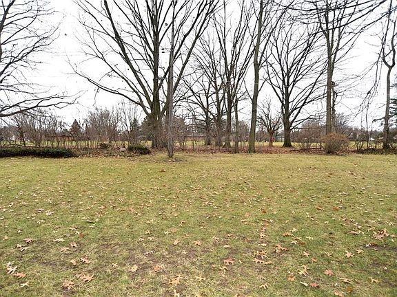 3rd image of 6705 Wilton Ct