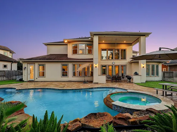 1611 Prestwick Ave, Sugar Land, TX 77479