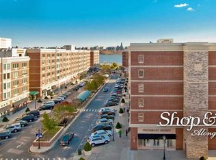 5209 City Pl #5209, Edgewater, NJ