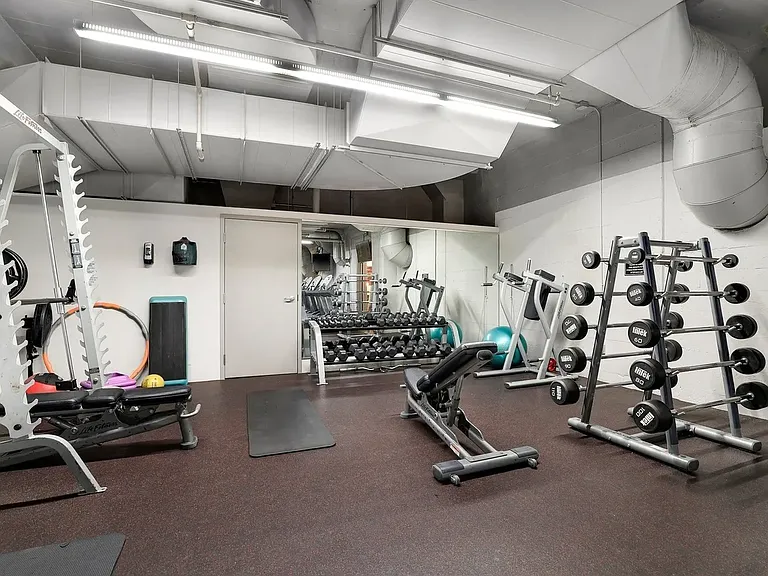 565 W Quincy St #1013 — Photo 19