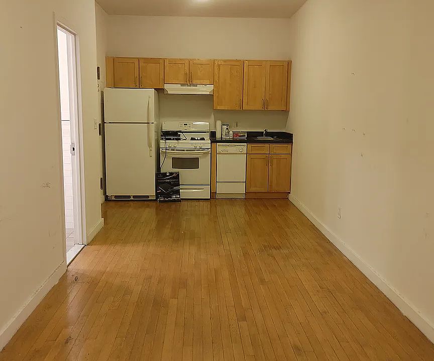1st image of 204 Livingston St APT 41