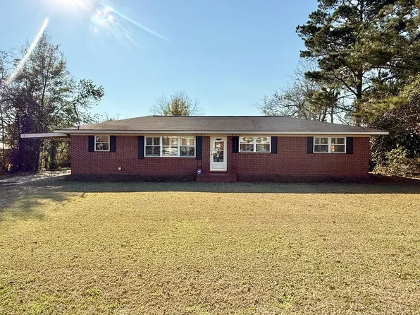 205 Grace St, Colquitt, GA 39837