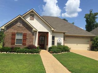 2013 Pebble Creek Dr, Brandon, MS 39042