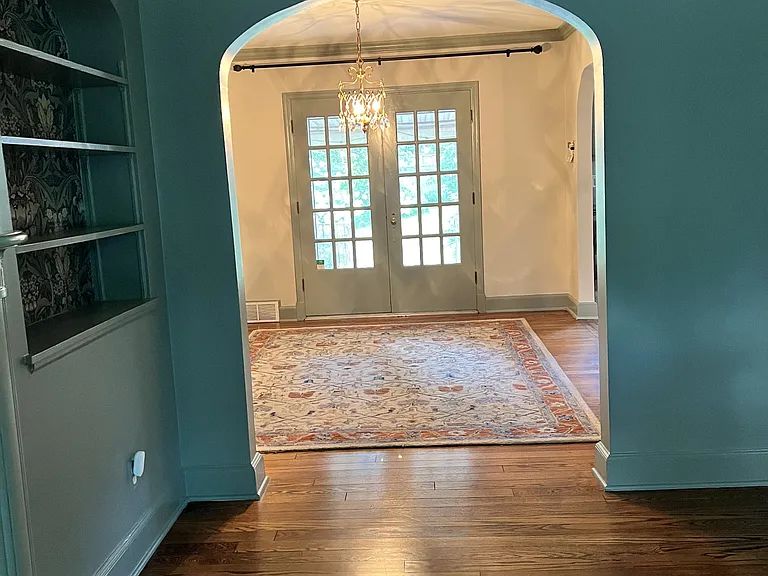 527 S Goodlett St — Photo 14