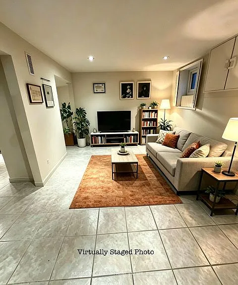 180 Cottingham St — Photo 4