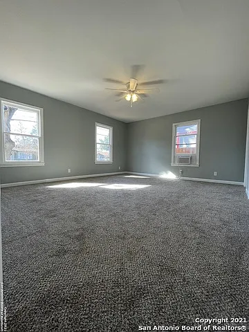 3 bed, 1.0 bath, 1260 sqft, $1,650 — Photo 3