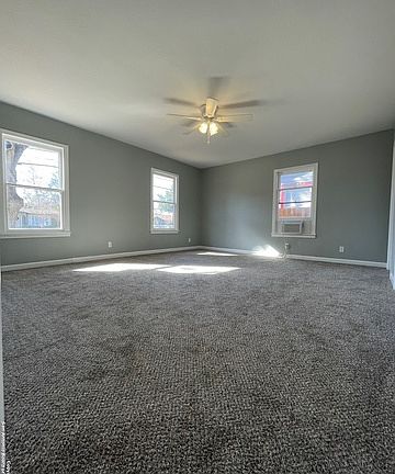 3rd image of 319 San Angelo
