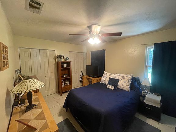5th image of 2729 NW 63rd Pl