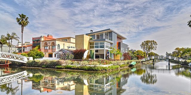 1st image of 2420 Grand Canal
