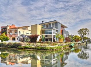 2420 Grand Canal, Venice, CA 90291