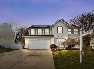 236 Hobbitts Ln, Westminster, MD 21158