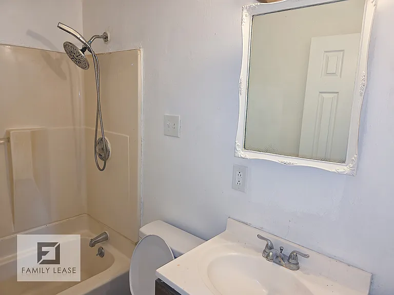 825 Saint Monica Dr — Photo 20