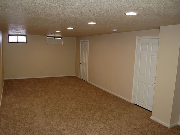 5th image of 3505 Ashwood Dr