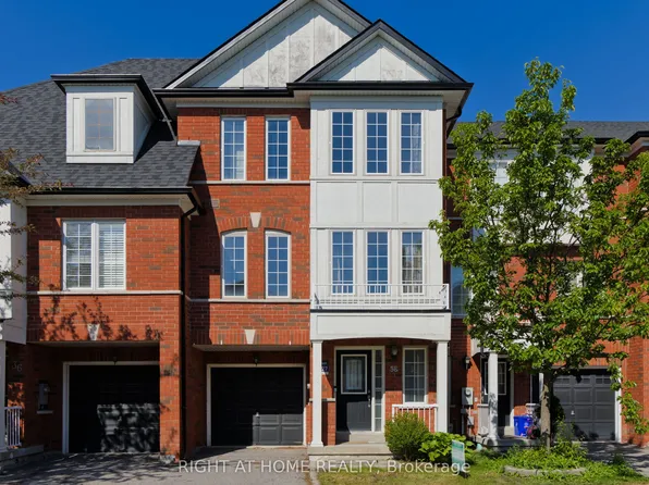 38 Warrington Way, Markham, ON L6C 0B8