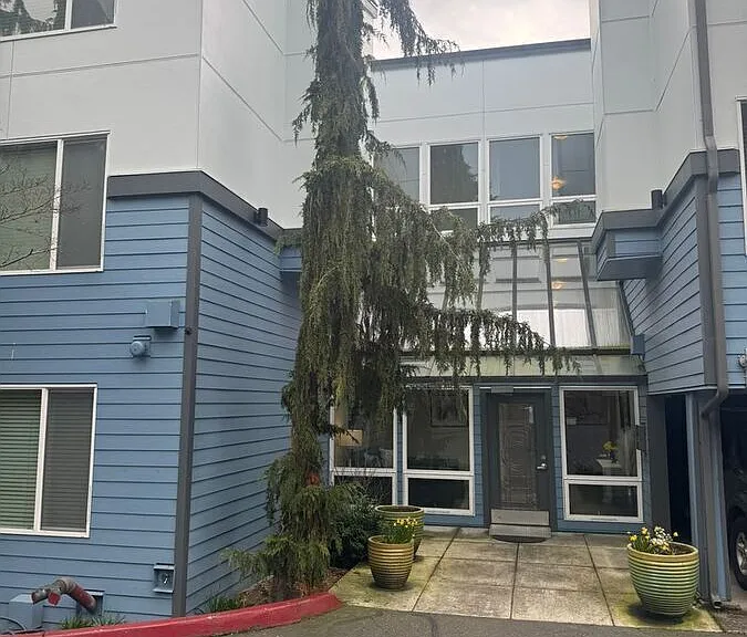 13426 Greenwood Ave N #101 — Photo 1