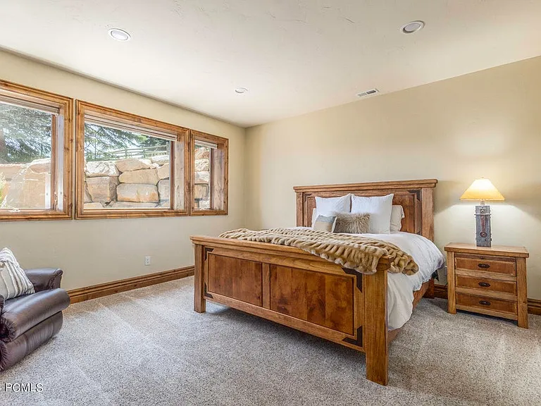 Bedroom 5 with ensuite bathroom