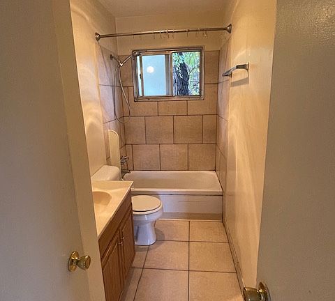 4th image of 1099 Turquoise St APT 14