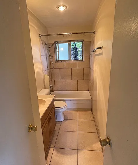 1099 Turquoise St #14 — Photo 4
