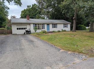 81 Elmwood Dr, North Kingstown, RI 02852